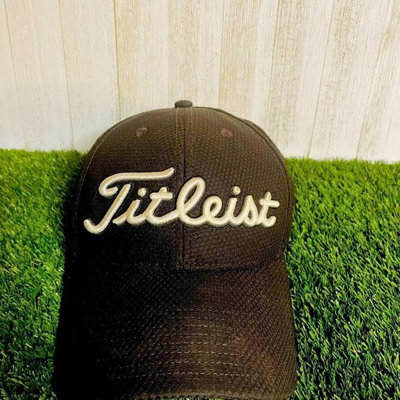 Titleist Pro V1 Tour Golf FJ Mesh Back Hat Stretch Snapback Cap Black - Picture 1 of 5
